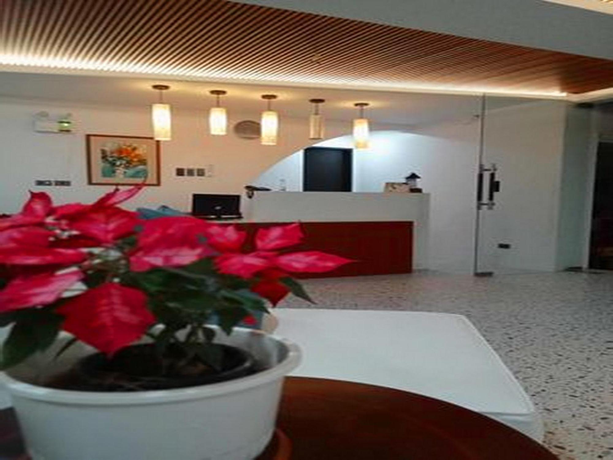 Lukay Las Brisas Balabag  Extérieur photo