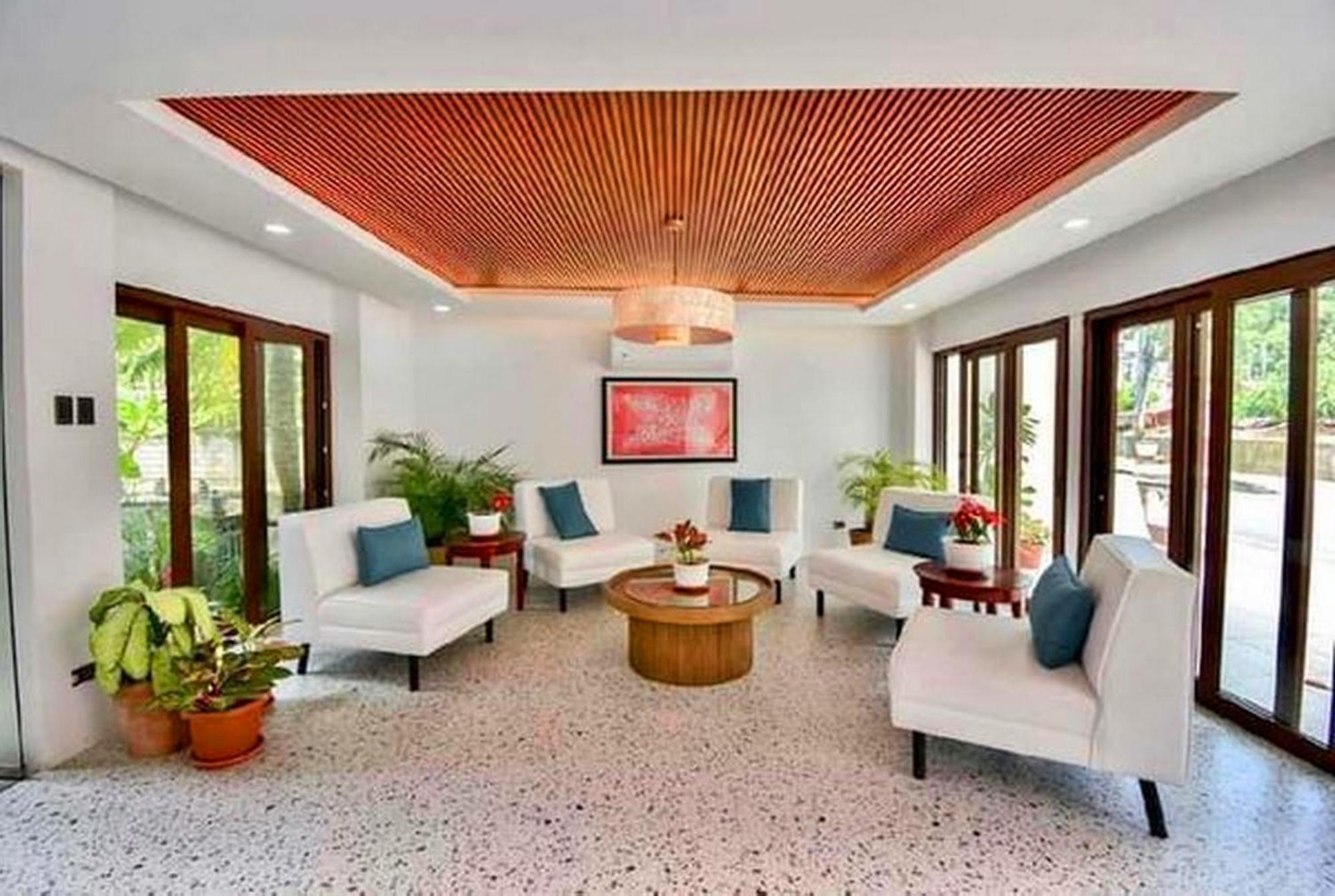 Lukay Las Brisas Balabag  Extérieur photo